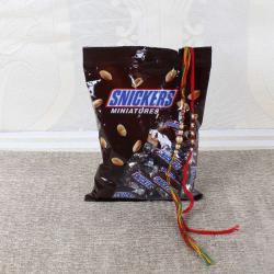 Snickers Miniatures Chocolate Pack with Pair of Rakhis